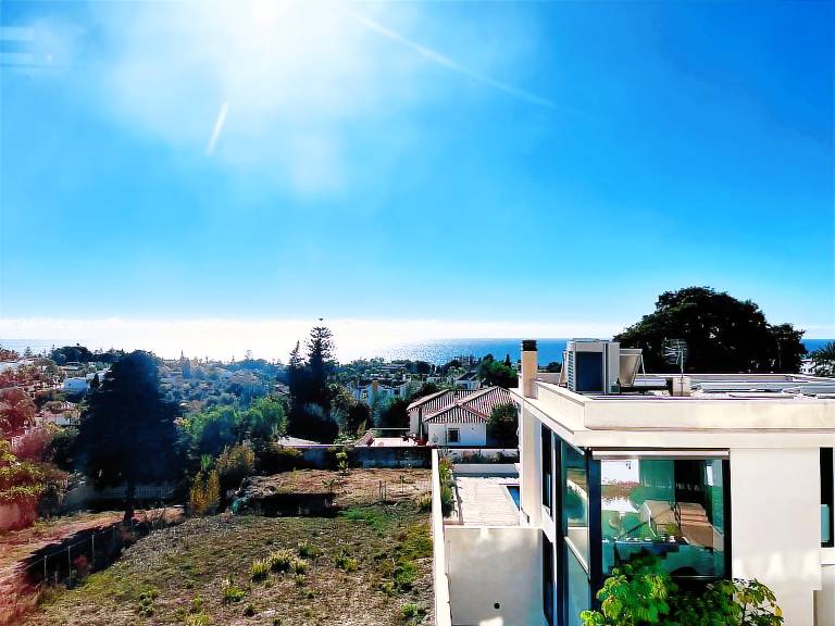 Bright 'Luminoso Marbella' Apartment with Sea Views, Wi-Fi and Air Conditioning — photo 2