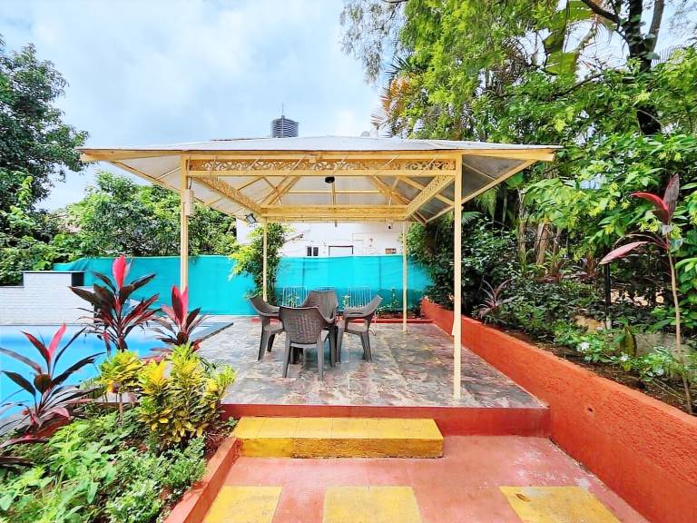 Nice vacation home with grill & pool | Dogs allowed in Nashik