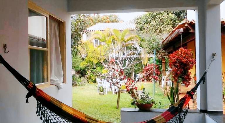 Suites Colibri da Serra - Piscina & Conforto em Itaipava RJ — photo 3