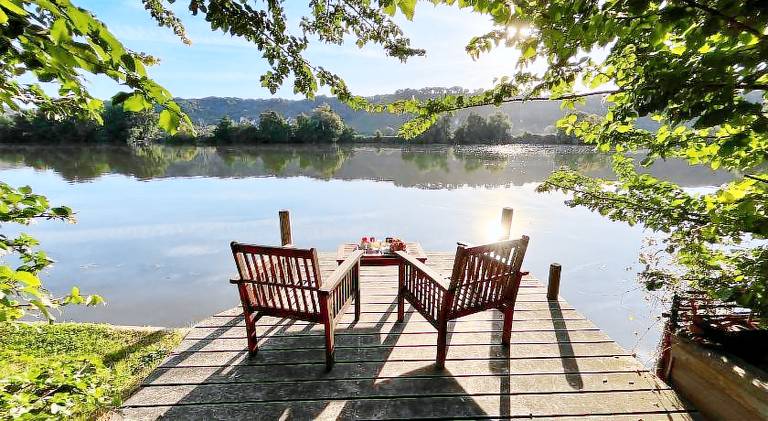 Lodge with garden, patio & barbecue — photo 4