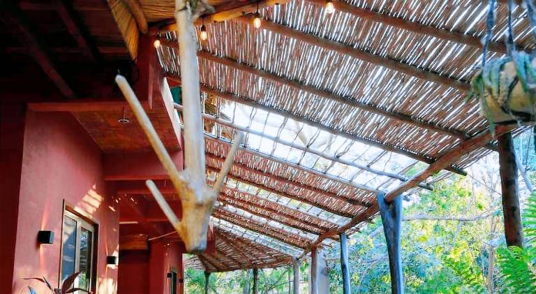 Pleasant lodge with terrace & yard | Suitable for remote work | Pets allowed — photo 4