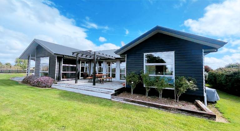 240 m&sup2; Ferienhaus