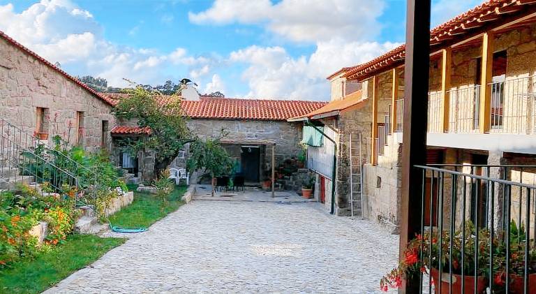 Nice farm with terrace & yard | Pets are welcome — photo 4