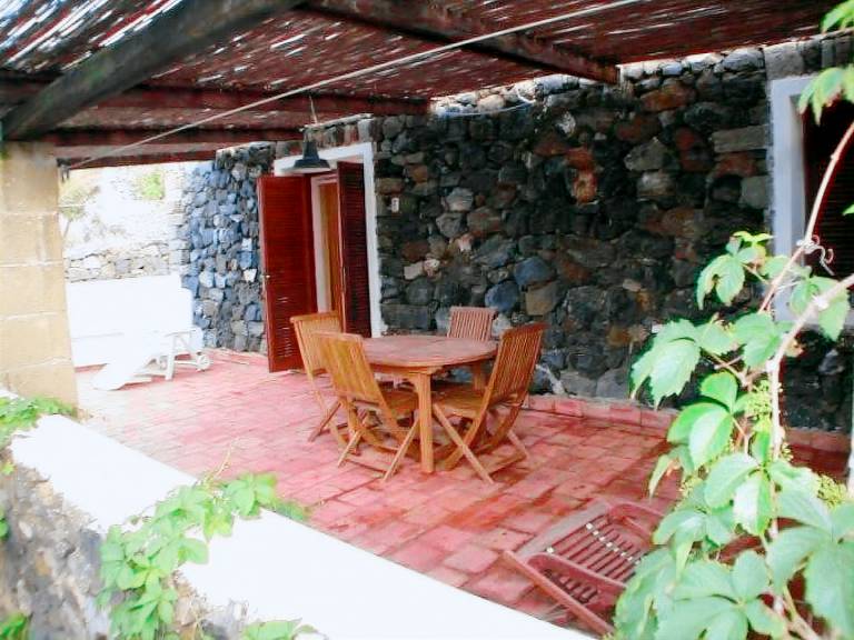 Vacation home with barbecue — photo 3
