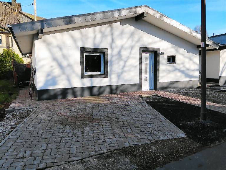 Gemütliches Bungalow für mit Sauna und Terrasse in Bernkastel-Kues