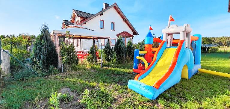 Vacation home with sauna, terrace & pool | Garden view — photo 5