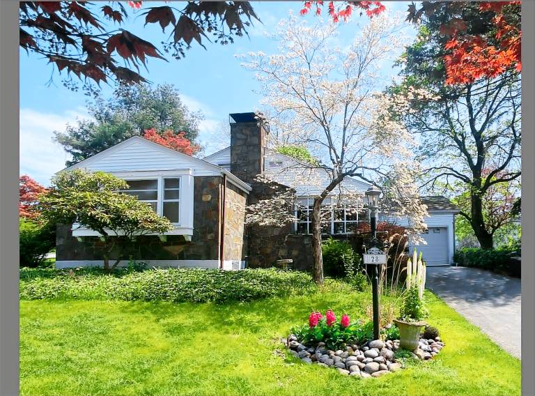 House with yard & terrace in Poughkeepsie, NY