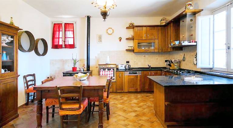 Fully equipped wonderful farm with yard & BBQ | Pets allowed — photo 3