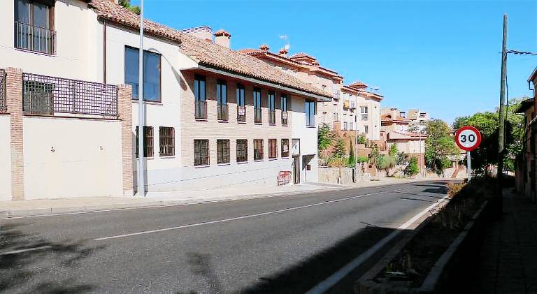 Apartamento Roca Tarpeya 4 Parking incluido - Living Toledo — photo 4