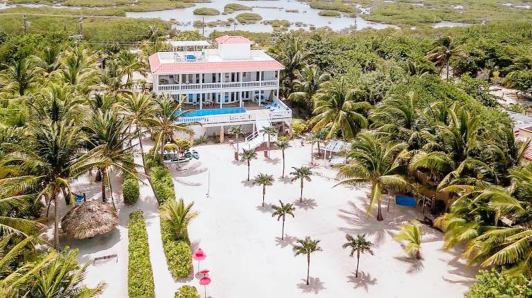Villa  Belize