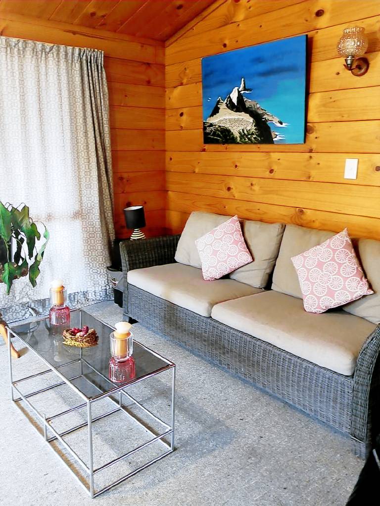 Ample house with grill & garden | Pets allowed — photo 2