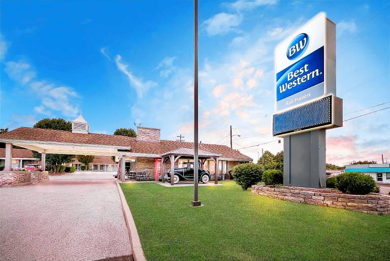 Best Western Route 66 Rail Haven in Springfield, MO