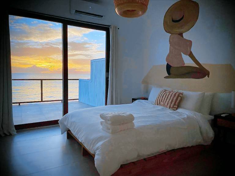 Corcega Beachfront Suites — photo 3