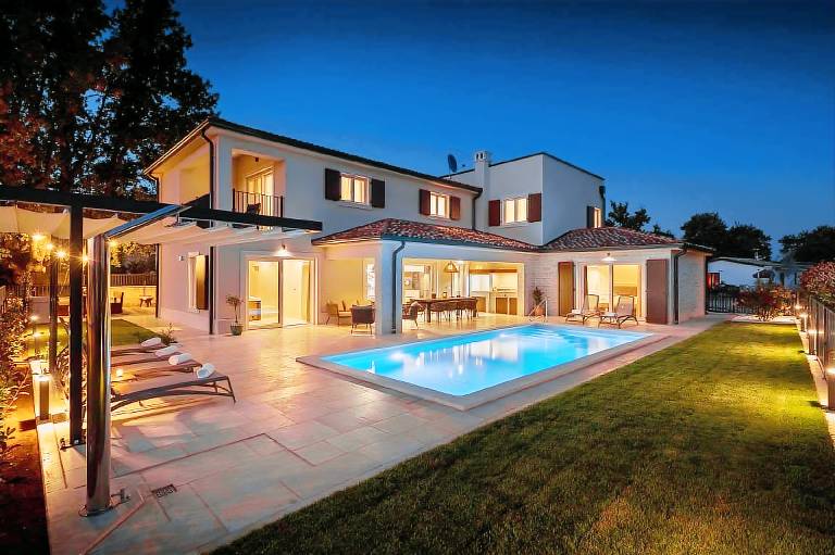 Ferienhaus mit Pool in Blagdanići, Kroatien für max. 8 Gäste