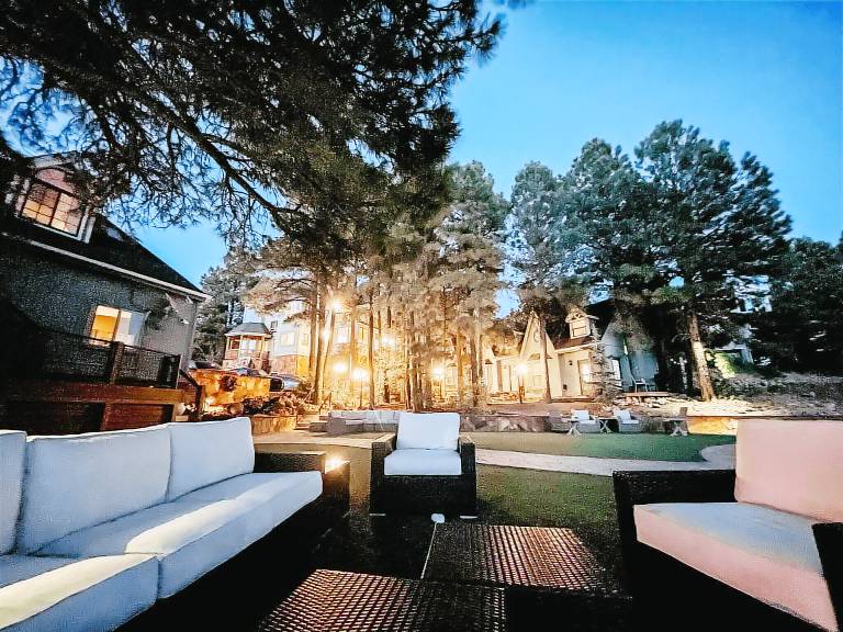 Top 12 Flagstaff KidFriendly Restaurants Rentals TRIPPING