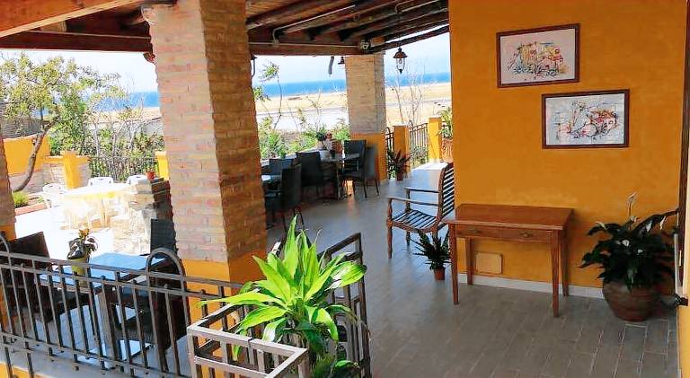 Eleven Bed & Breakfast — photo 4