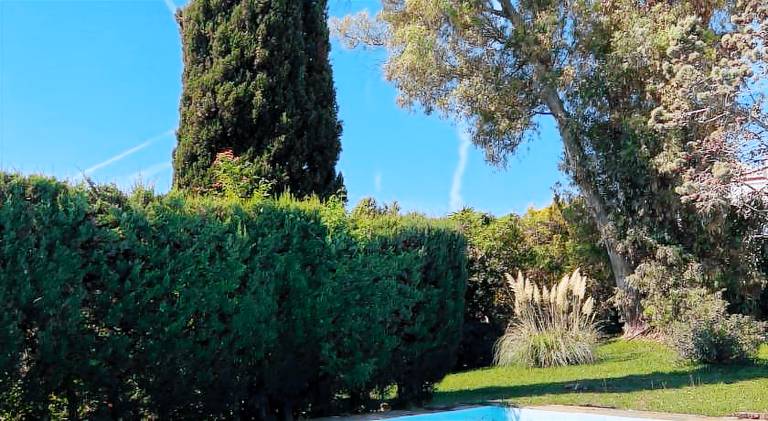 Villa with garden, terrace & private pool — photo 4