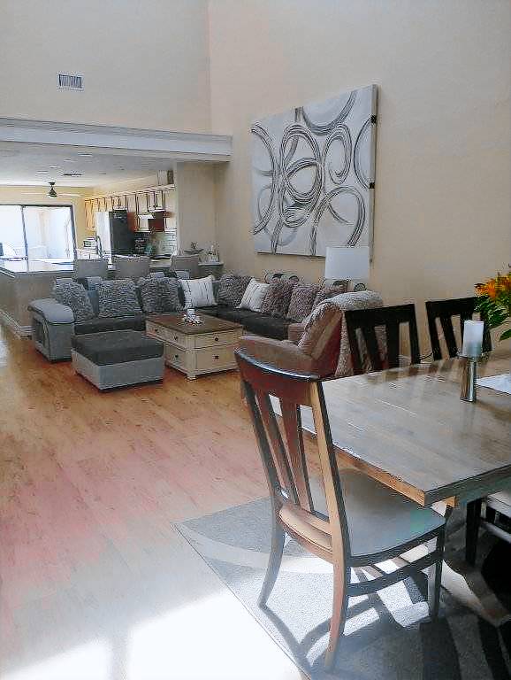 Family-friendly villa with barbeque, garden & pool | Garden view | Pets are welcome — photo 4