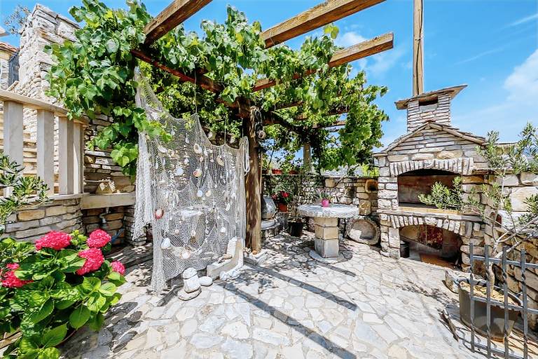 House with garden, BBQ & terrace | Mountain view — photo 5