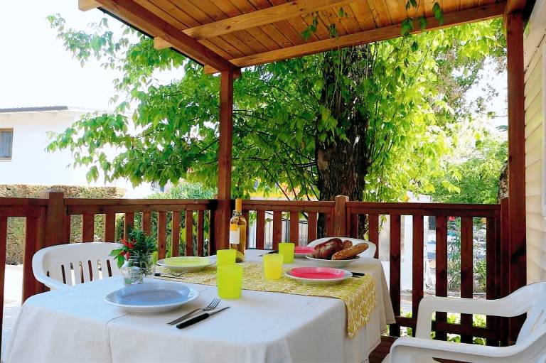 Family-oriented vacation home with terrace, grill & pool | Close to the beach | Pets allowed — photo 4