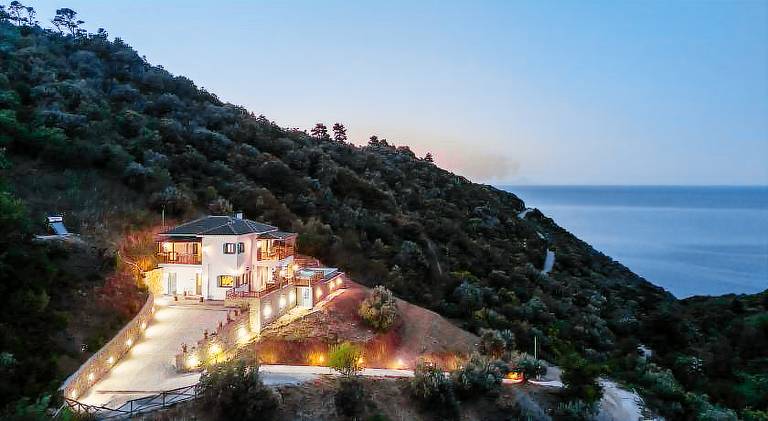 Fully equipped wonderful villa with patio, garden & private pool | Perfect for remote work | Pet-friendly — photo 5