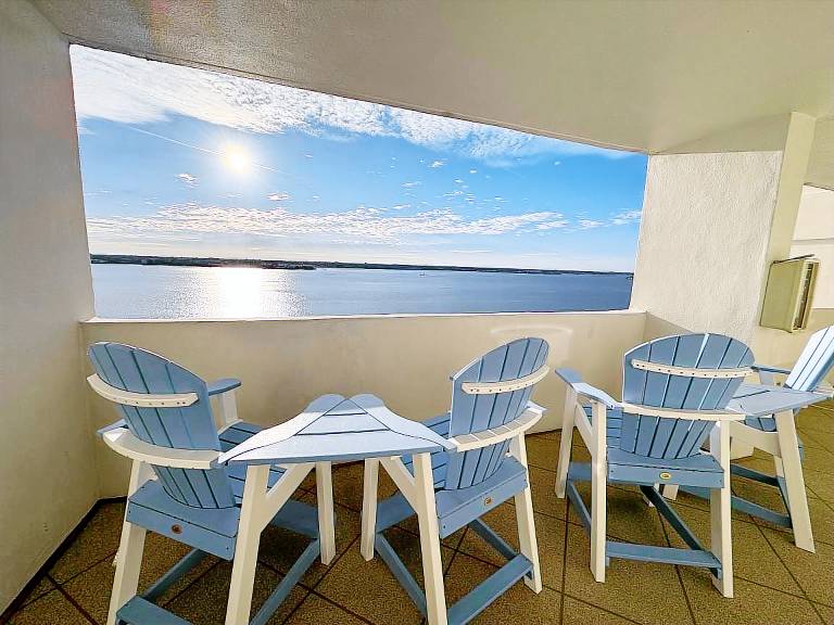 Lodge Sand Key