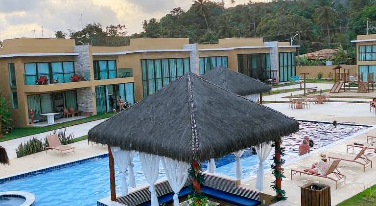Apartment with pool & hot tub | Pets are welcome — photo 3