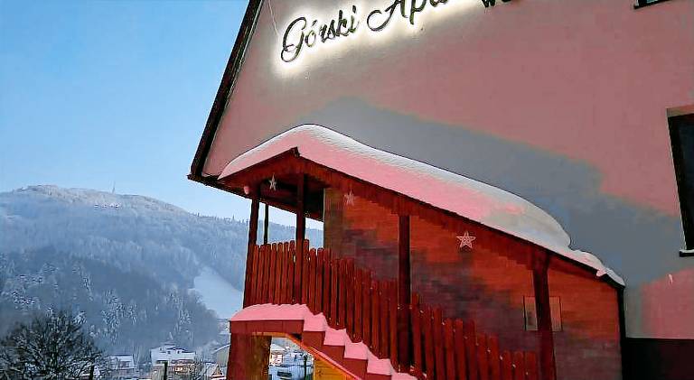 Holiday apartment with yard, patio & BBQ | Ski nearby | Pets allowed — photo 3
