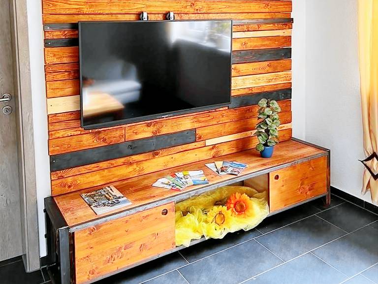Apartment 'Krenz' with Private Terrace and Wi-Fi — photo 4