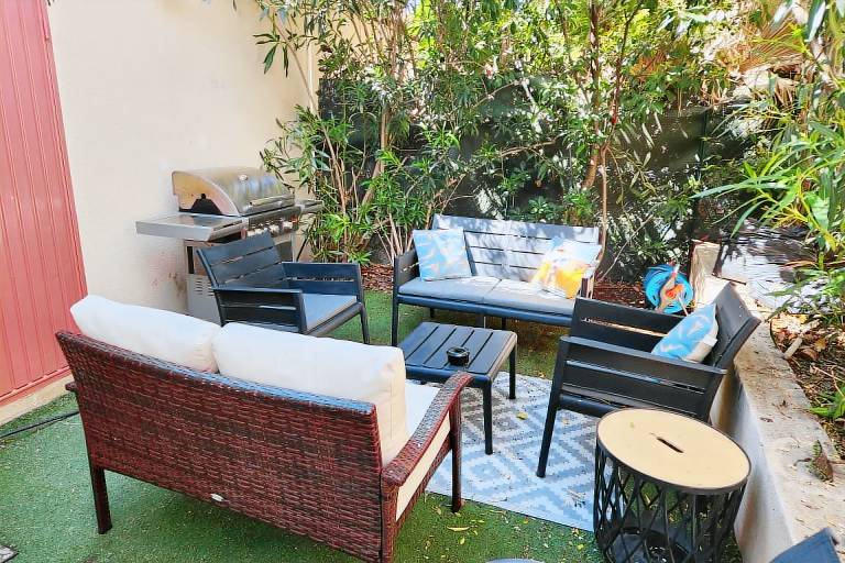 Vacation home with yard, terrace & BBQ — photo 2