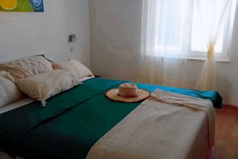 Fully equipped nice rental apartment with barbeque & terrace | Pets allowed — photo 3