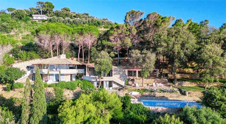 Ample villa with private pool, garden & grill | Pet-friendly in Monte Argentario