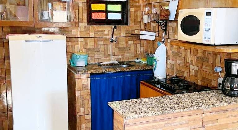 House with pool — photo 3