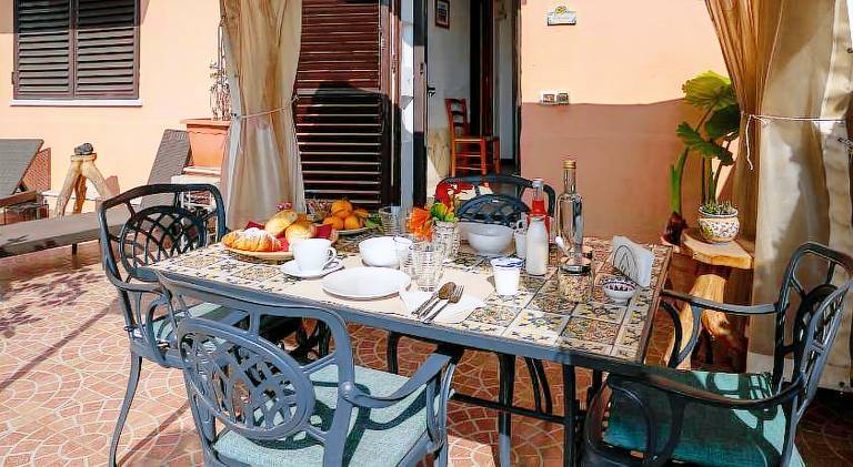 B&B Tirreno- Finestra sul Mare — photo 3