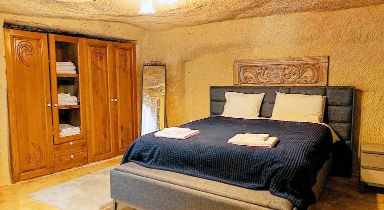 Villa with garden, jacuzzi & grill in Ürgüp