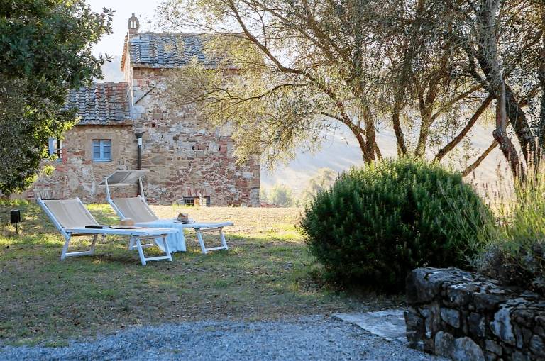 Beautiful cottage with grill, private pool & garden | Pets allowed — photo 4