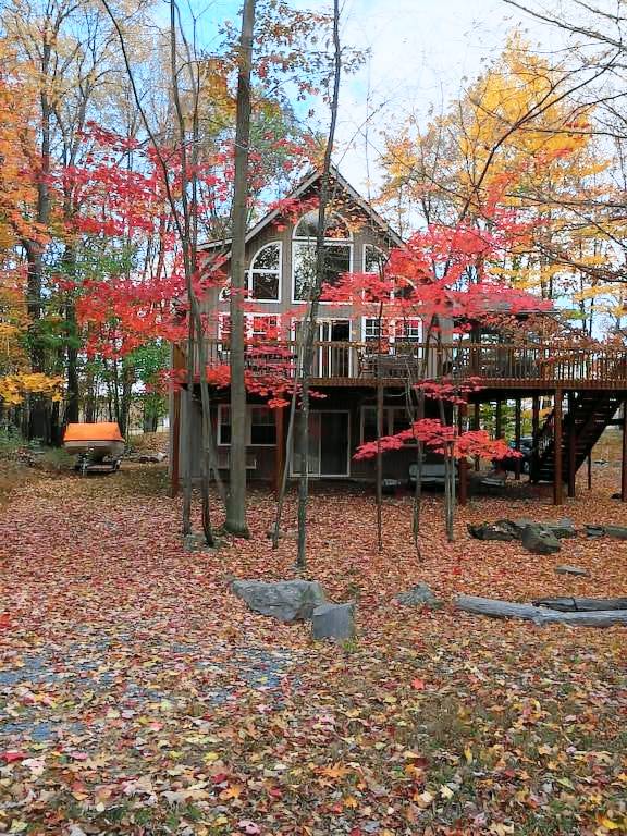 Chalet Pocono Lake