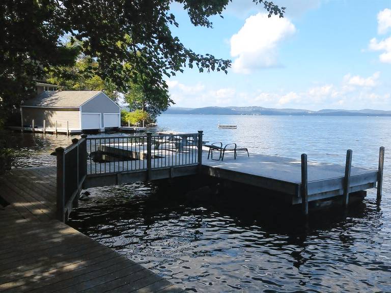 House Lake Sunapee