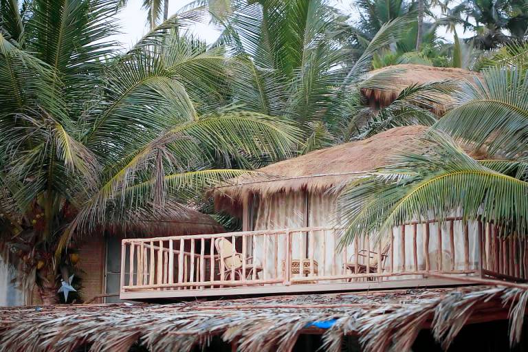 House Cola Beach Lagoon