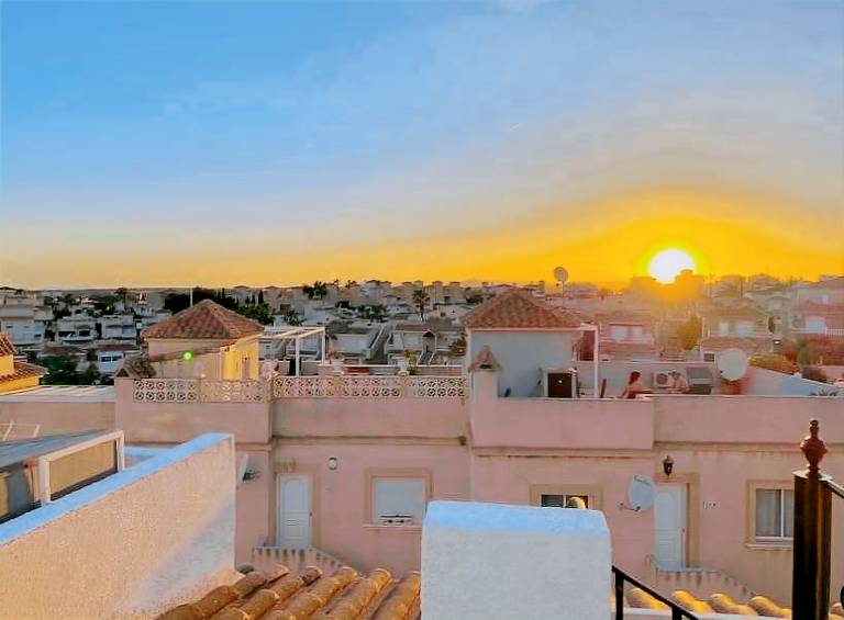 Ferienwohnung mit Hund inSan Miguel de Salinas, Spanien  f&uuml;r max. 2 Personen