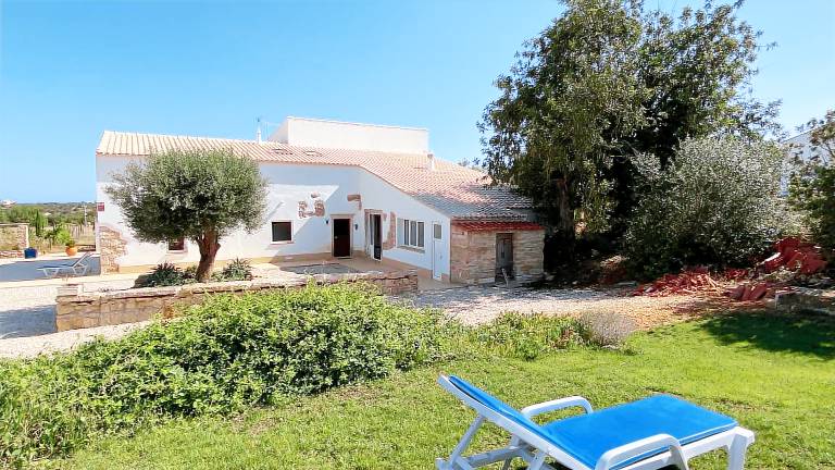 Villa with private pool, yard & BBQ — photo 3