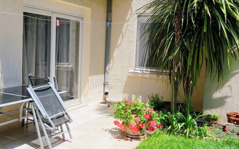 Gite with BBQ & garden | Garden view — photo 3