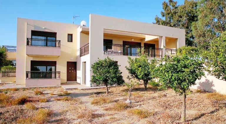Villa with terrace & yard in Kos