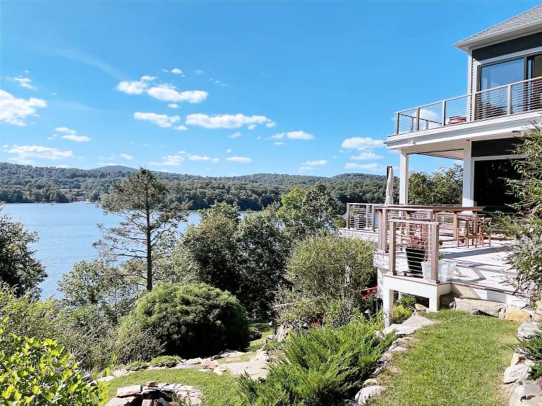 Villa  Danbury