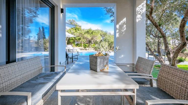 Lovely villa with private pool, grill & patio | Dogs allowed — photo 2