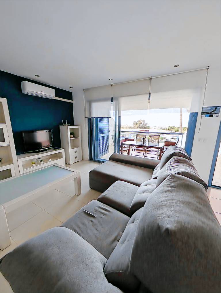 Apartment with terrace & pool — photo 5