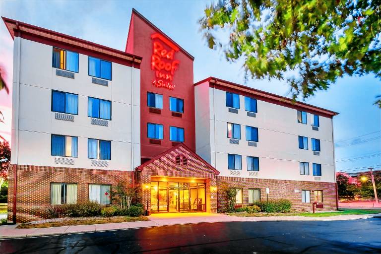 Red Roof Inn & Suites Dover Downtown — photo 5