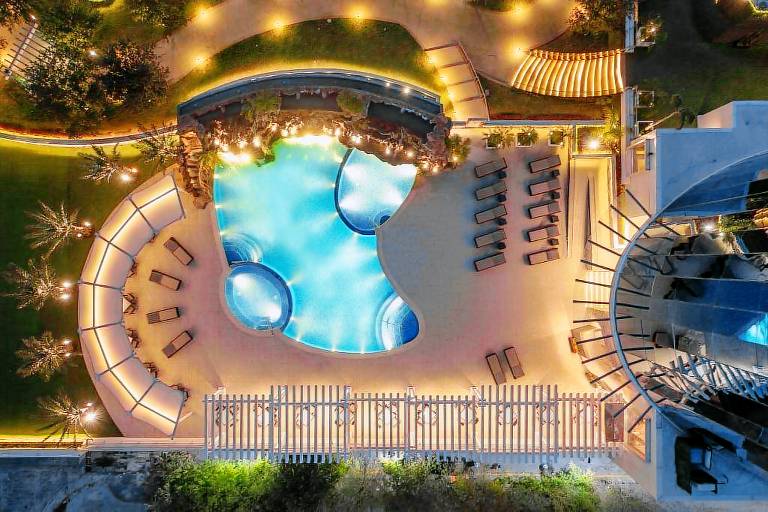 Safi Royal Luxury Metropolitan