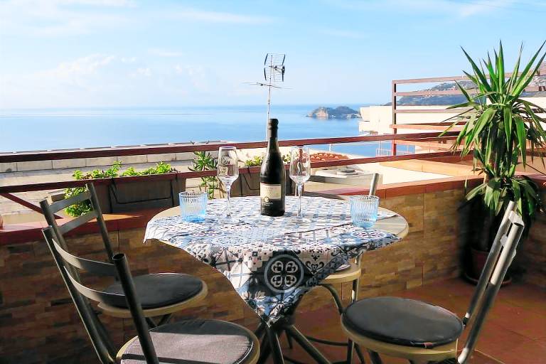 Apartment with terrace & barbecue | Good for workation — photo 3
