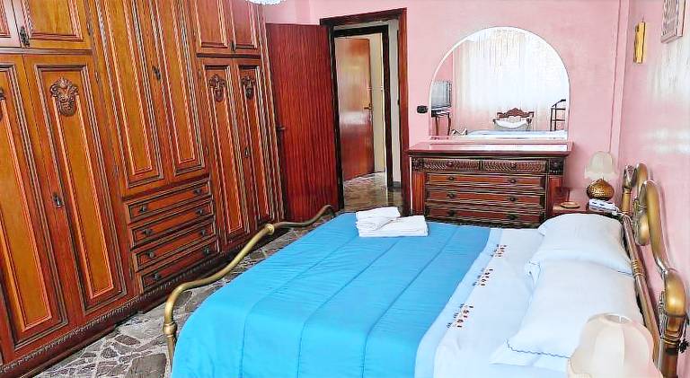 Holiday apartment with 2 rooms for 4 persons — photo 2